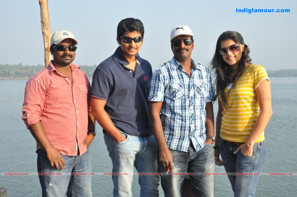 Vandhan Vendraan Movie hd photo