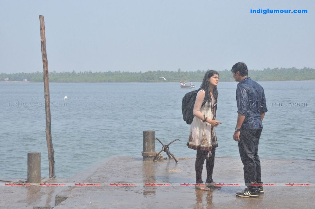 Vandhan Vendraan Movie hd photo