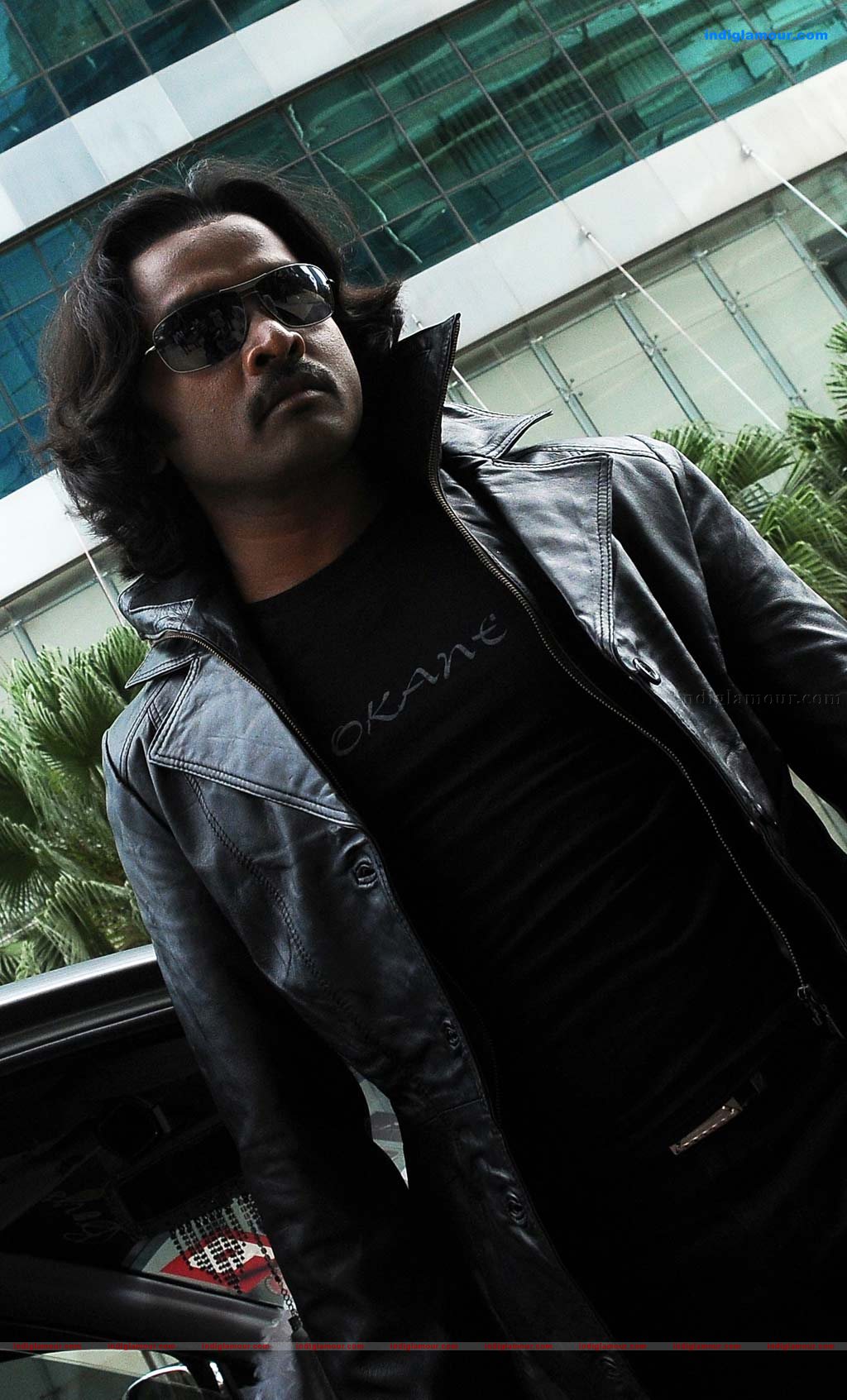 Uyarthiru 420 Movie hd photo