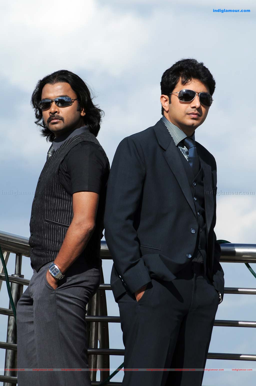Uyarthiru 420 Movie hd photo