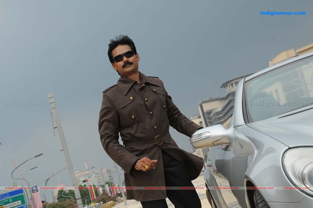 Uyarthiru 420 Movie hd photo