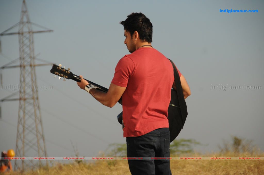 Vaanam Movie hd photo
