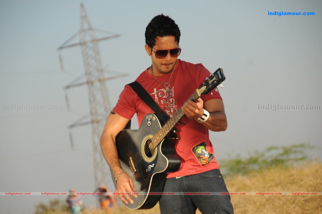 Vaanam Movie hd photo