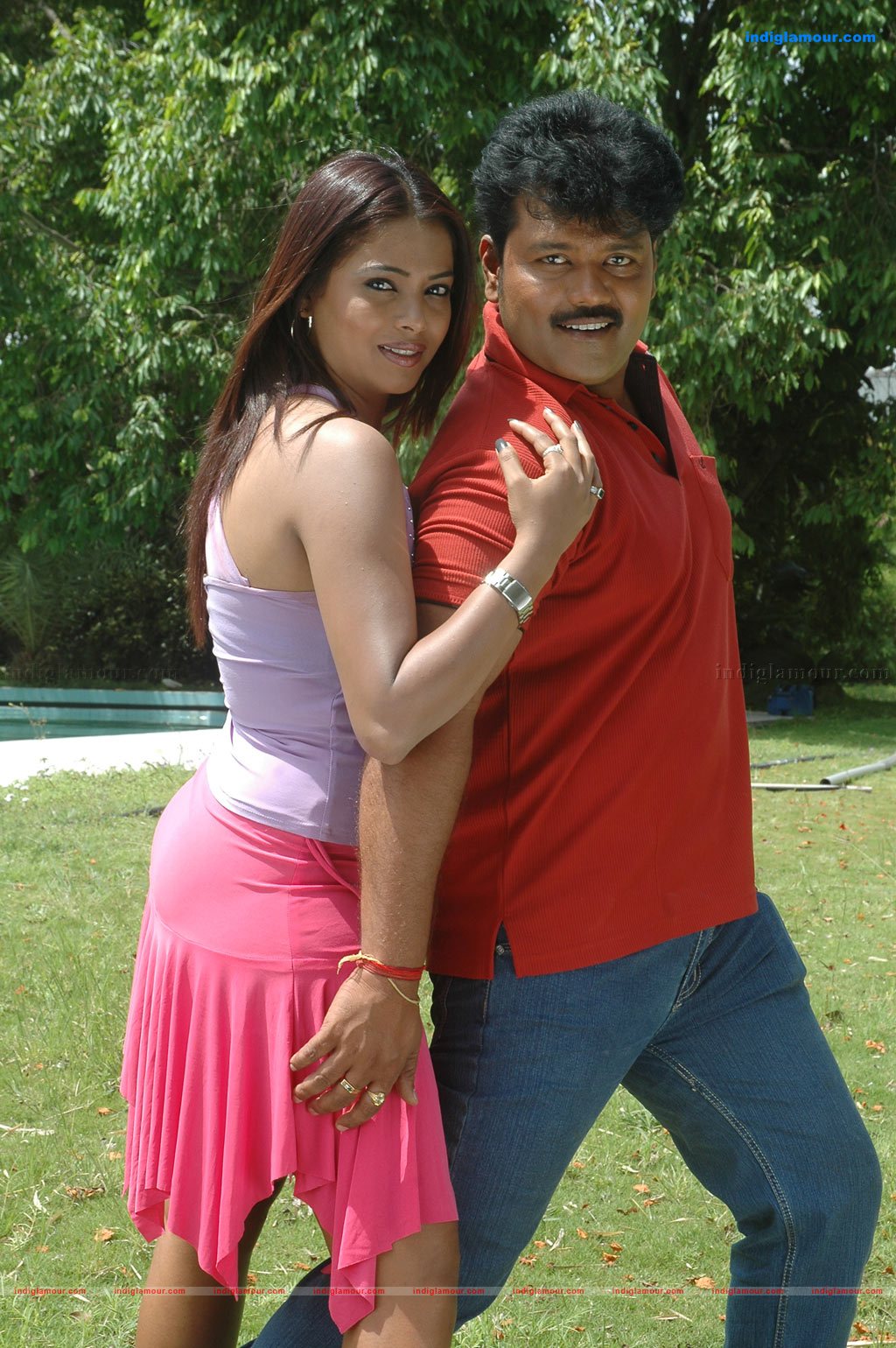 Aduthaduthu Movie hd photo