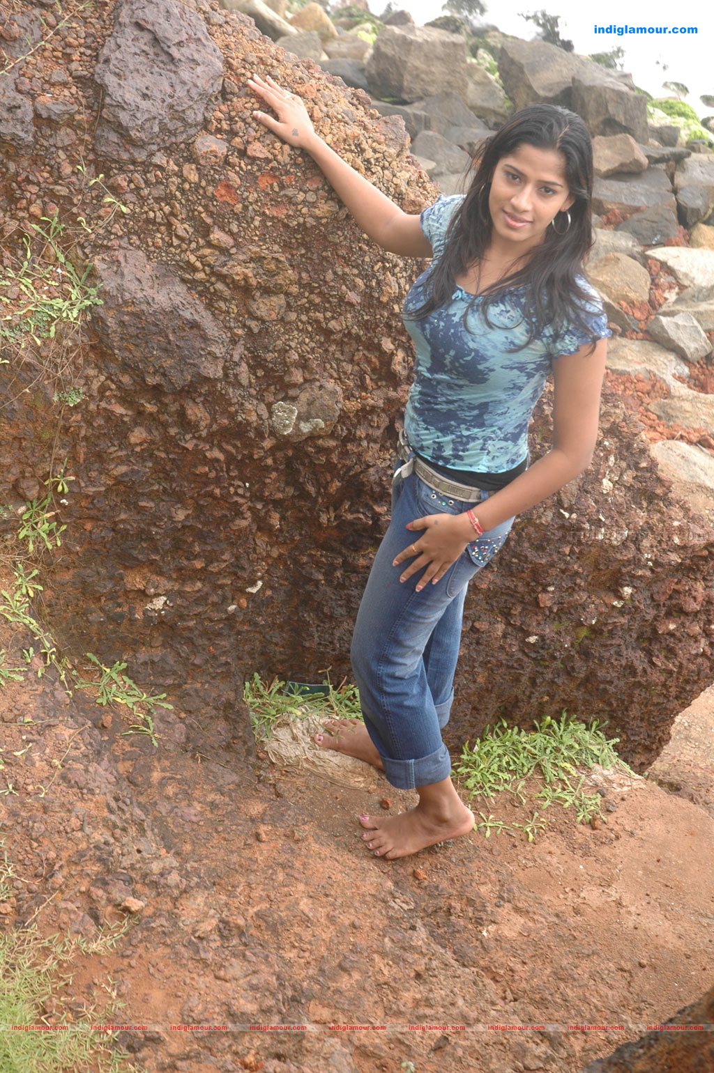 Aduthaduthu Movie hd photo