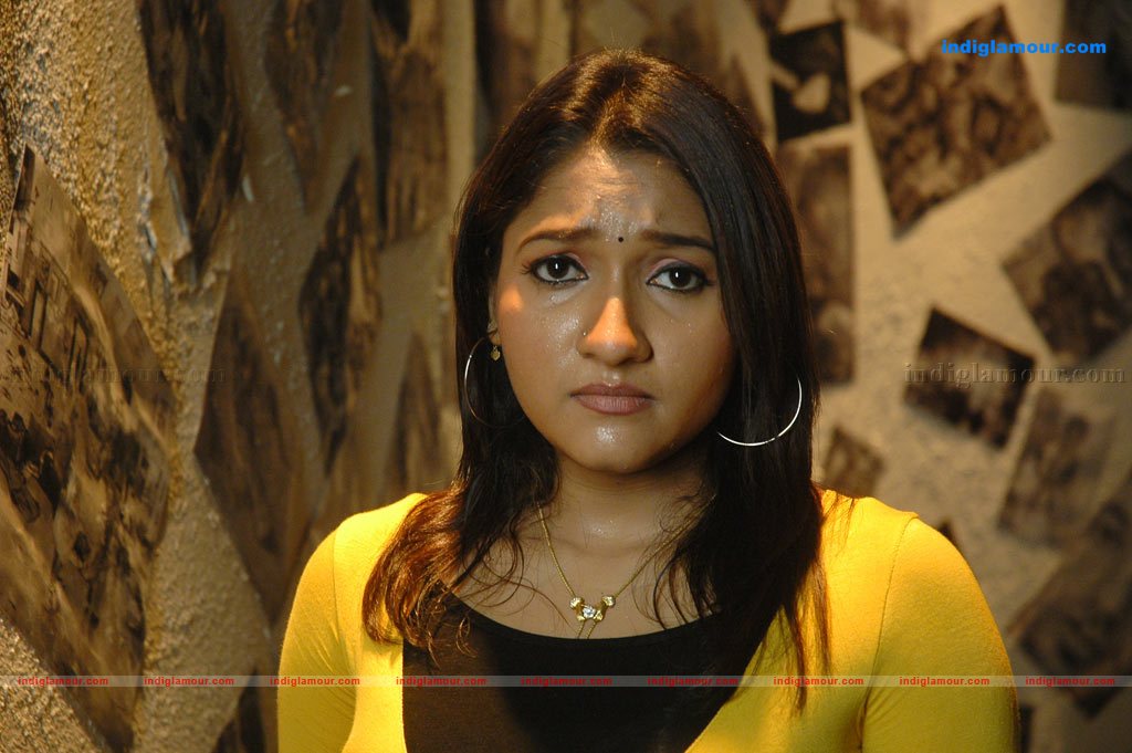Aduthaduthu Movie hd photo