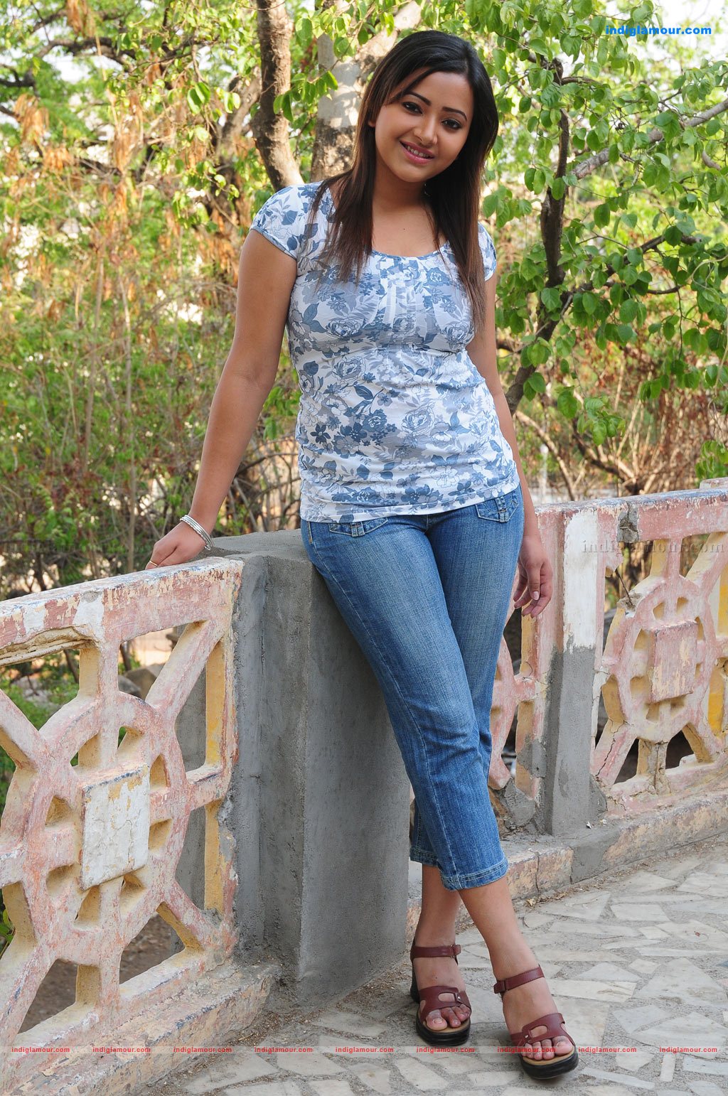Oru Mutham Oru Yutham  Movie hd photo