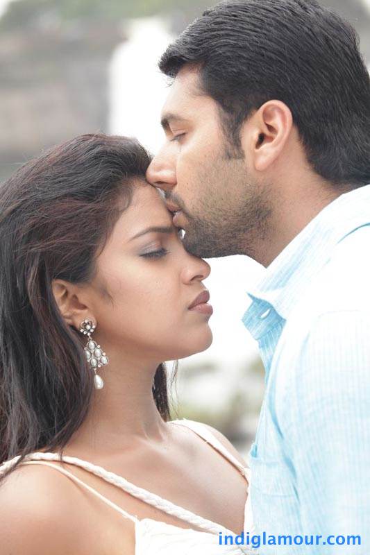 Nimirndhu Nil Movie hd photo