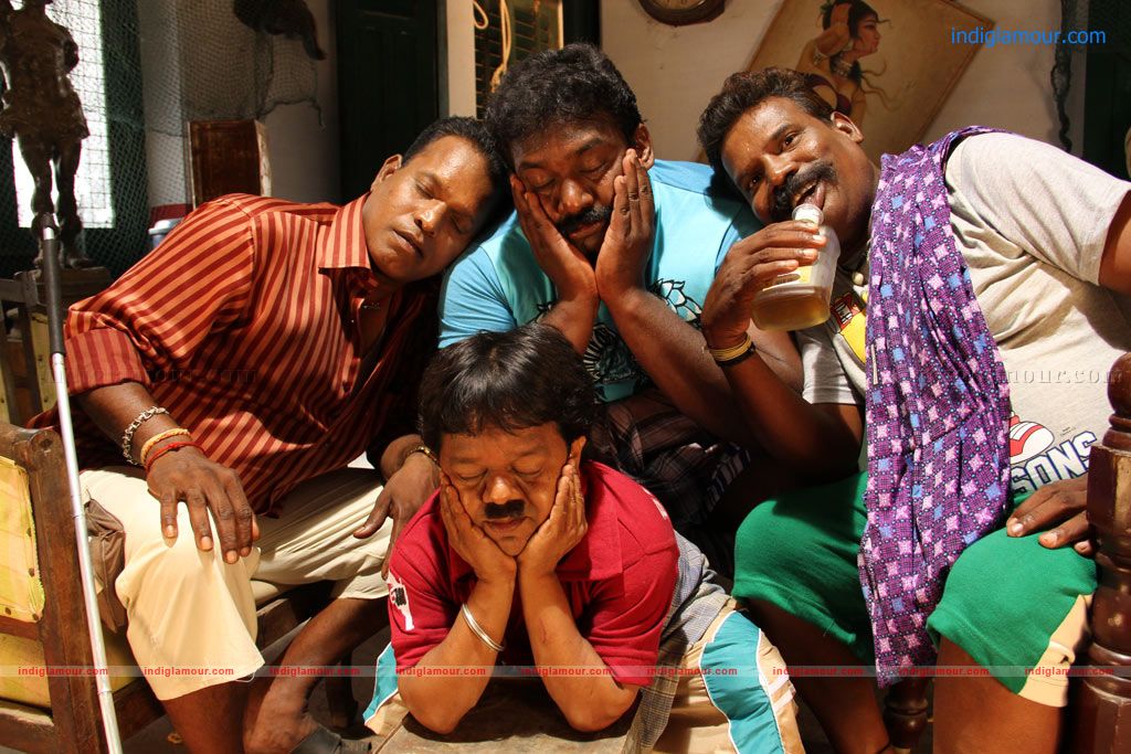 Chutty Paiyanum Nanghu Thirudargalum Movie hd photo