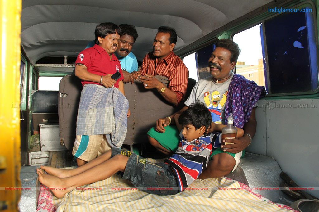 Chutty Paiyanum Nanghu Thirudargalum Movie hd photo