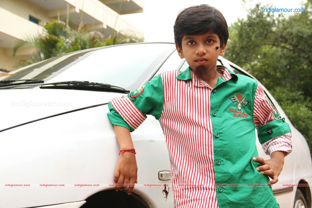 Chutty Paiyanum Nanghu Thirudargalum Movie hd photo