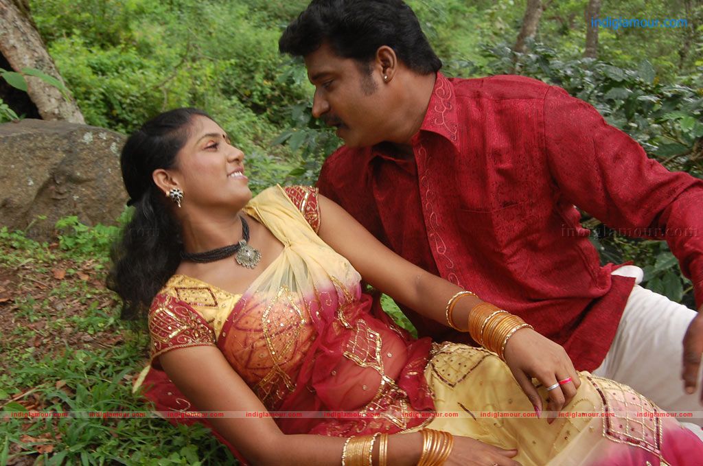 Iruvan Movie hd photo
