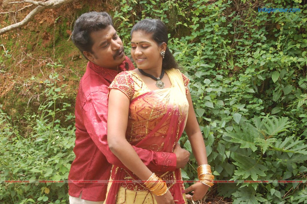 Iruvan Movie hd photo