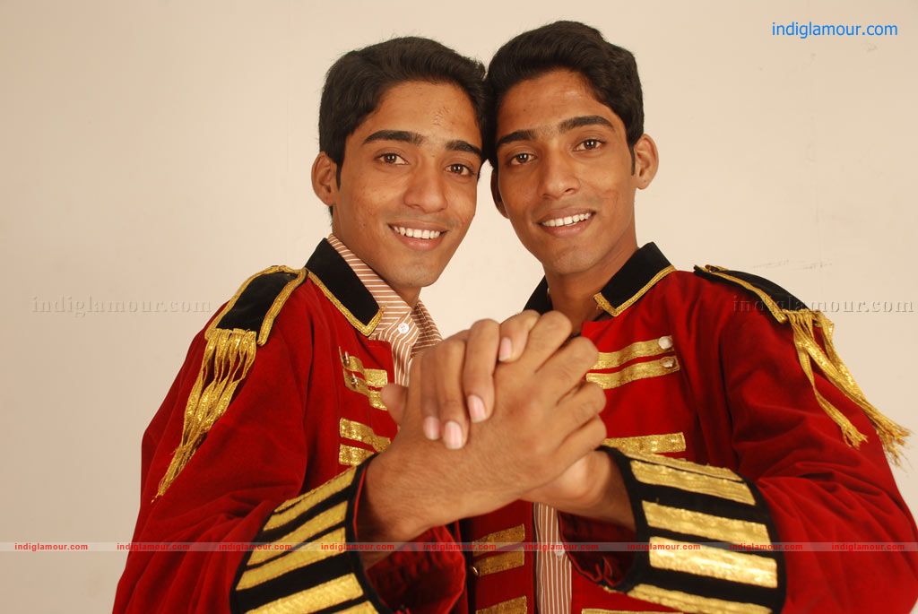 Iruvan Movie hd photo