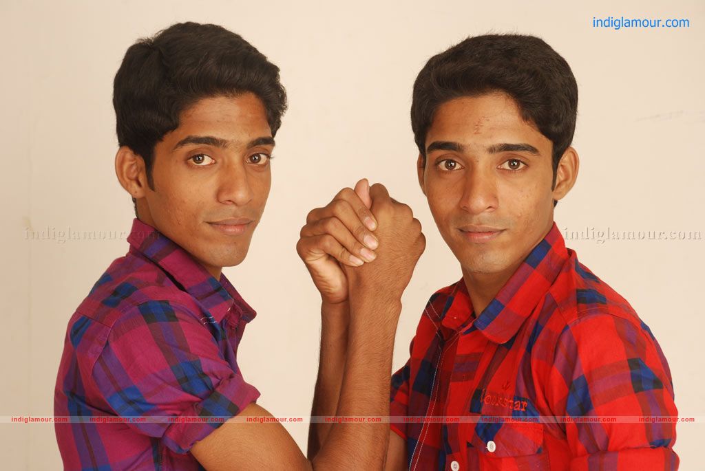 Iruvan Movie hd photo