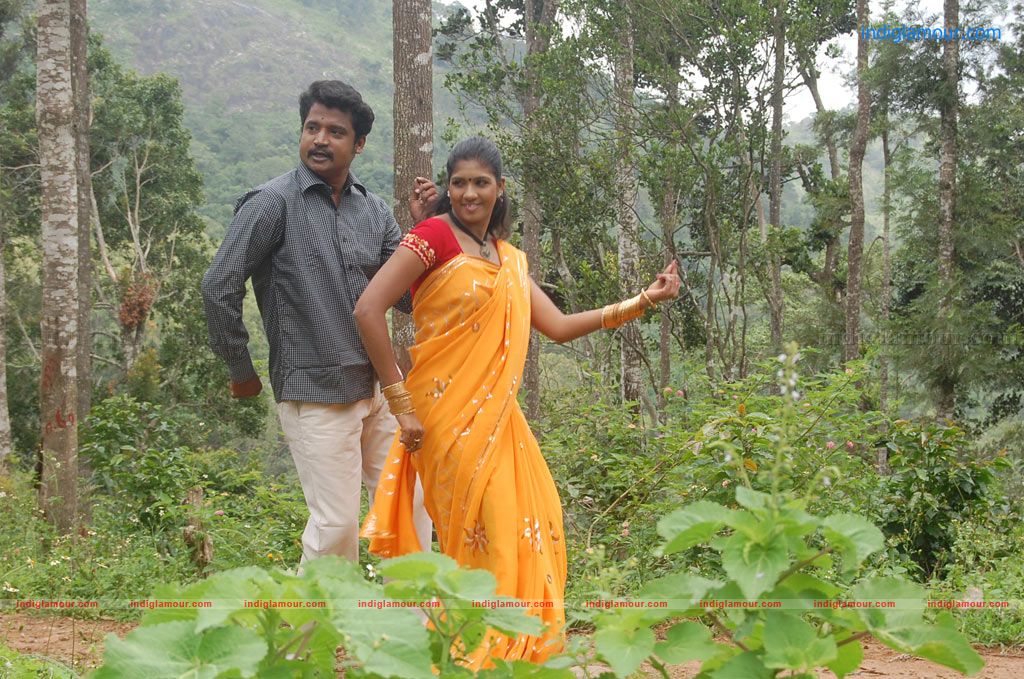 Iruvan Movie hd photo