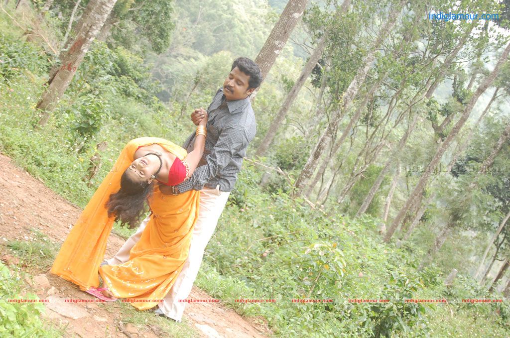 Iruvan Movie hd photo