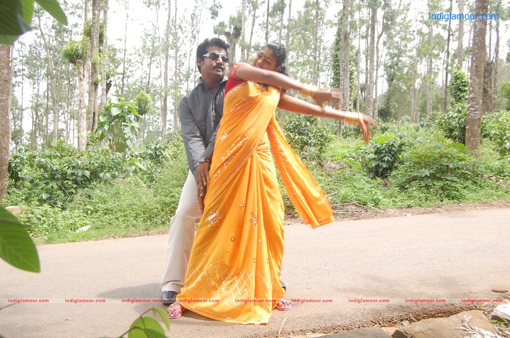 Iruvan Movie hd photo