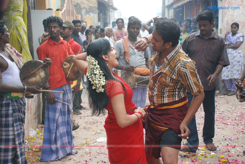 Kanna Laddu Thinna Aasaiya Movie hd photo