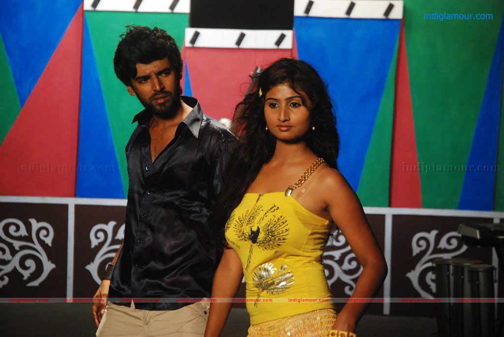 Idhu Charuvoda Dating Movie hd photo