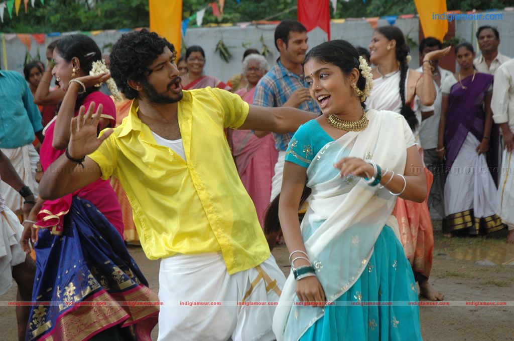 Puthiya Kaaviyam Movie hd photo
