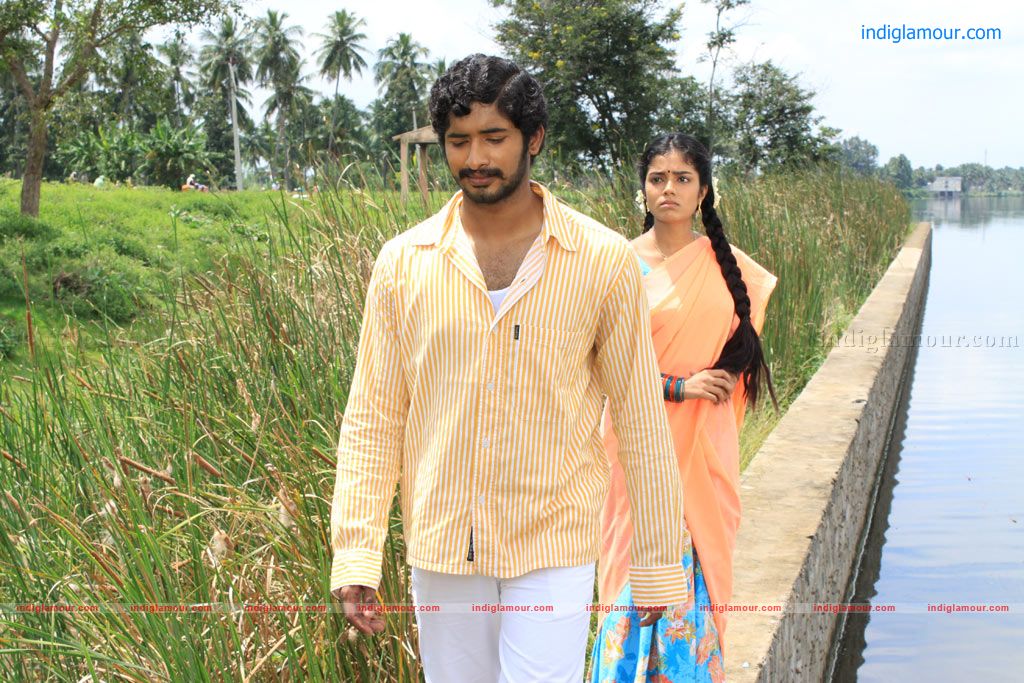 Puthiya Kaaviyam Movie hd photo