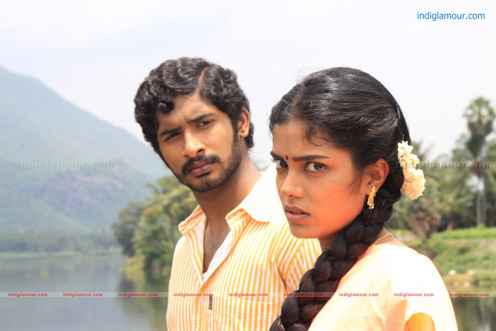Puthiya Kaaviyam Movie hd photo