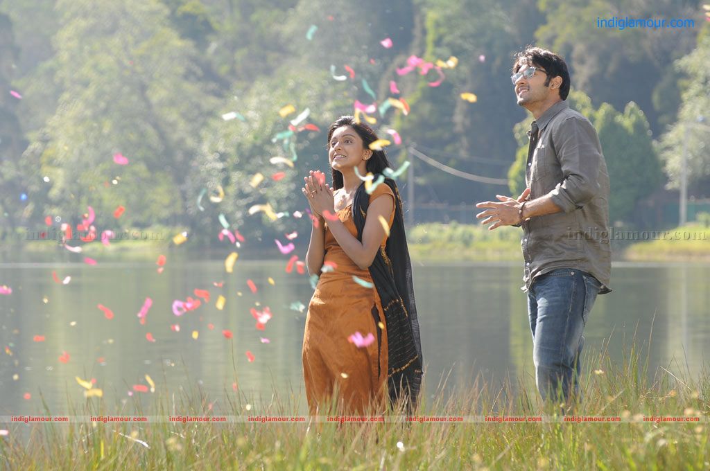 Uyir Mozhi Movie hd photo