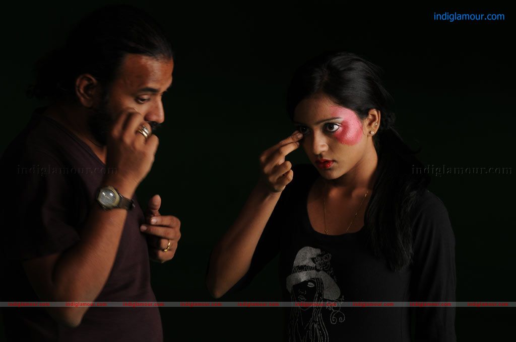 Uyir Mozhi Movie hd photo