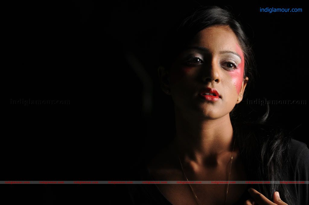 Uyir Mozhi Movie hd photo