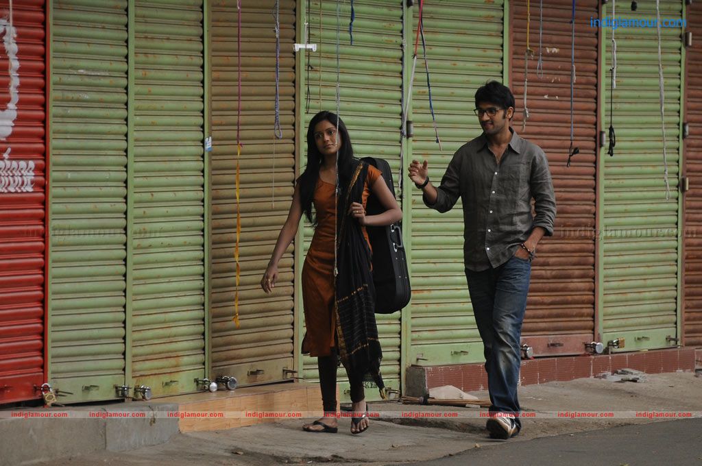 Uyir Mozhi Movie hd photo