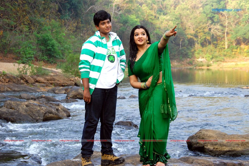 Azhagiya Vanamum Arputha Siruvanum Movie hd photo