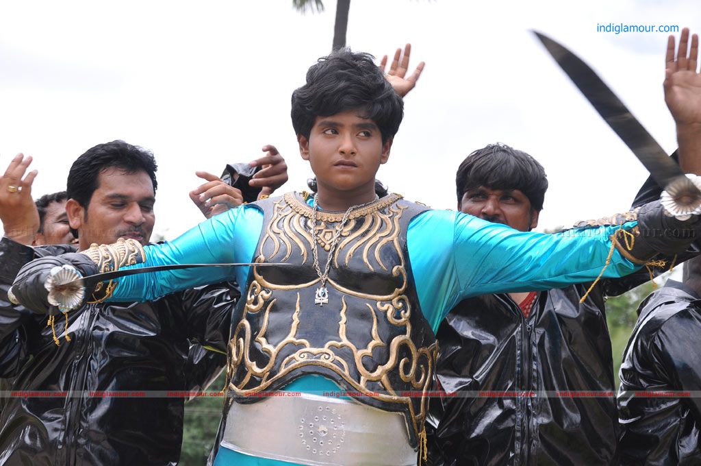Azhagiya Vanamum Arputha Siruvanum Movie hd photo