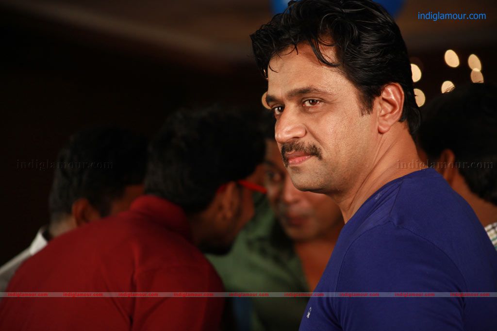 Moondru Per Moondru Kaadhal Movie hd photo