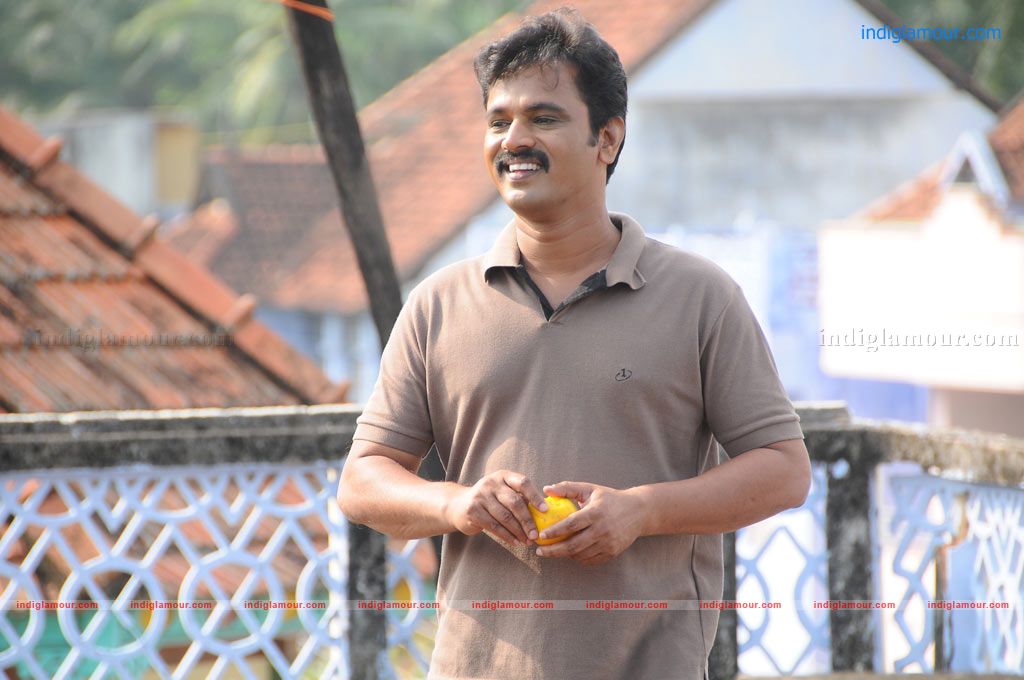 Moondru Per Moondru Kaadhal Movie hd photo