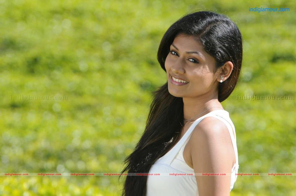 Moondru Per Moondru Kaadhal Movie hd photo