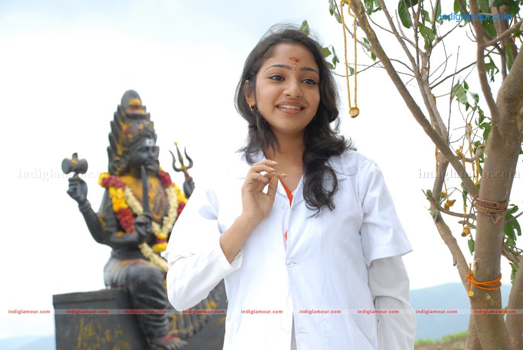 Ari Yadhavan Puri Yadhavan Movie hd photo
