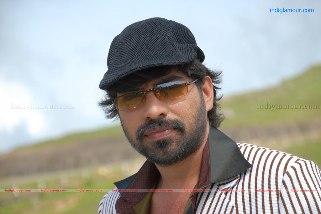 Ari Yadhavan Puri Yadhavan Movie hd photo