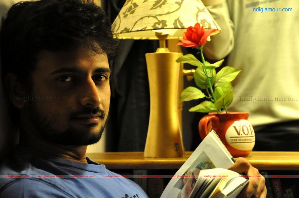 Kurai Ondrum Illai Movie hd photo