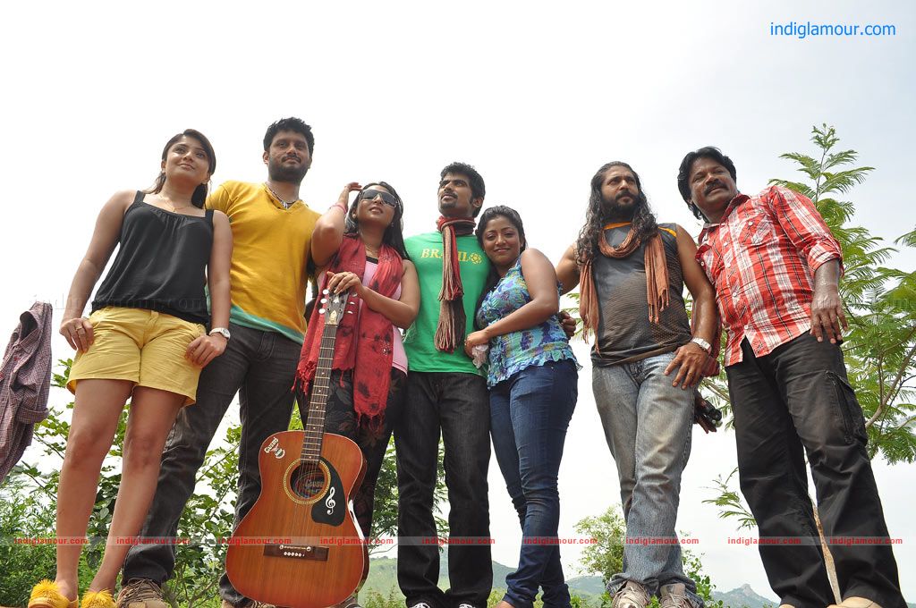 Mounamana Neram Movie hd photo