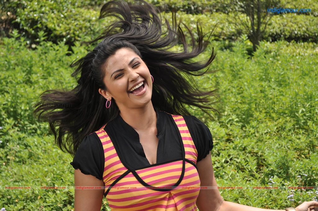 Mounamana Neram Movie hd photo