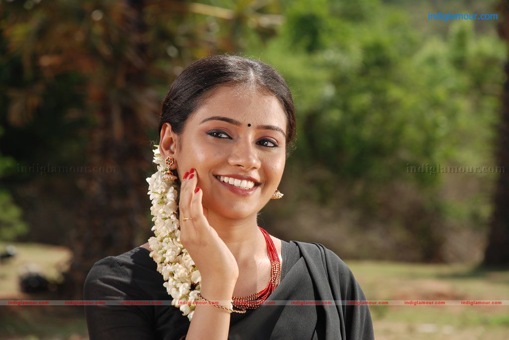 Vellachi Movie hd photo