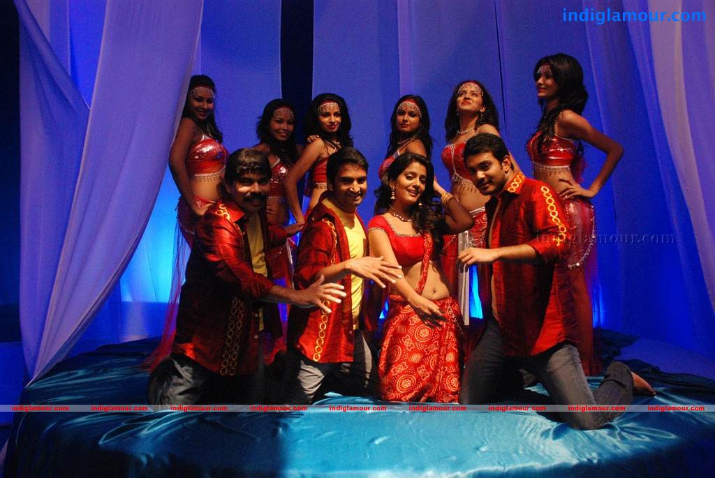 Kanna Laddu Thinna Aasaiya Movie hd photo
