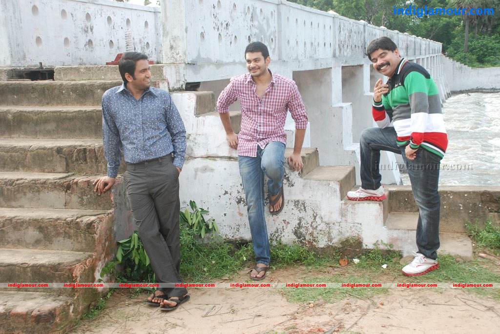 Kanna Laddu Thinna Aasaiya Movie hd photo