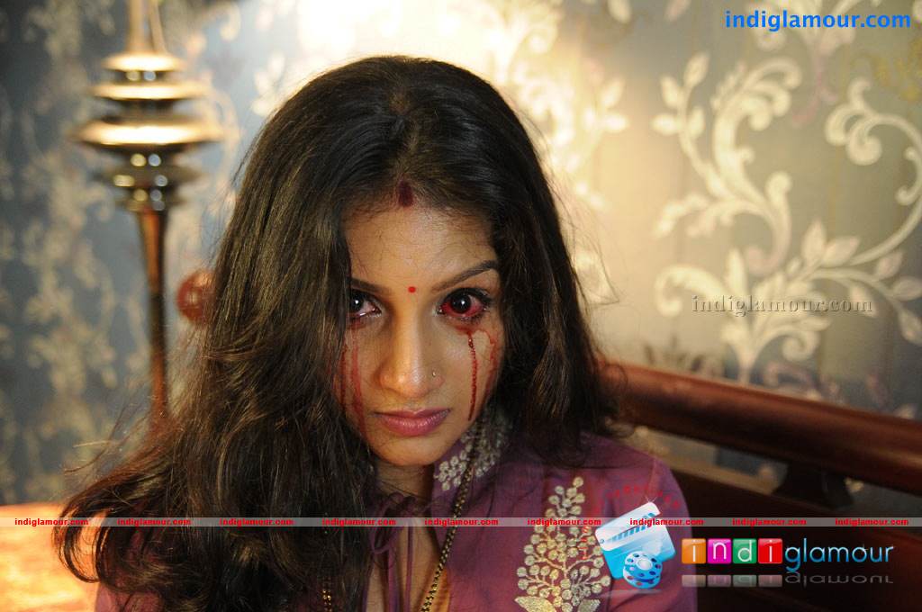 Shivani Movie hd photo