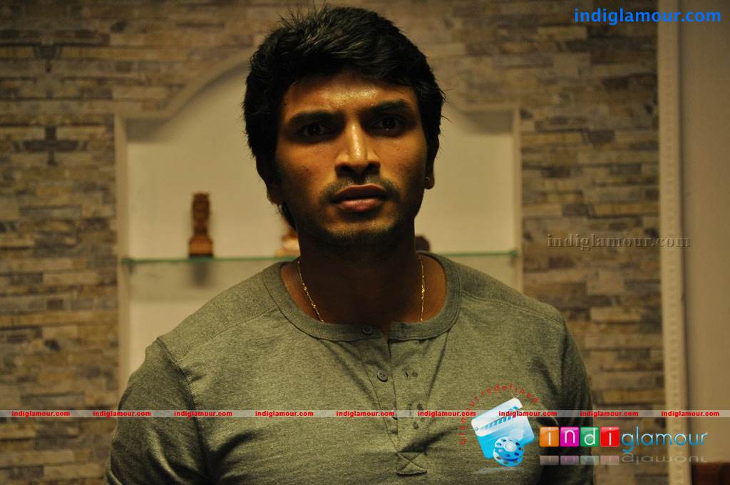 Shivani Movie hd photo