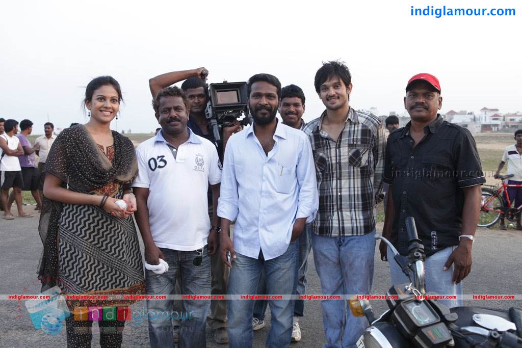 Naan Rajavaga Pogiren Movie hd photo