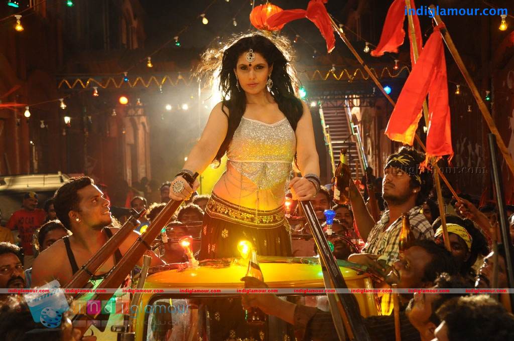 Naan Rajavaga Pogiren Movie hd photo