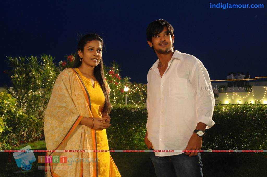 Naan Rajavaga Pogiren Movie hd photo