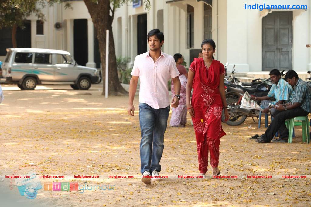 Naan Rajavaga Pogiren Movie hd photo